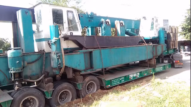 Phương tiện chở quá tải.