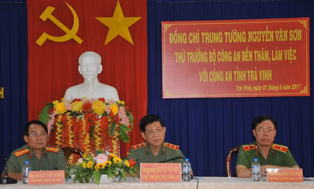 Trung tướng Nguyễn Văn Sơn, Thứ trưởng Bộ Công an chủ trì buổi làm việc.