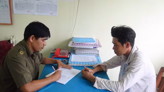 Nghi phạm cùng tang vật.