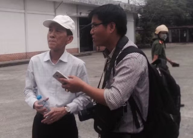 Chủ tịch UBND TP Cần Thơ Võ Thành Thống chỉ đạo tại hiện trường.