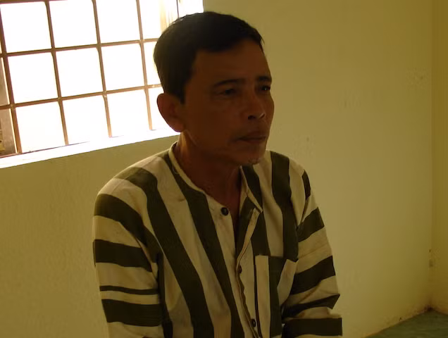 Nghi phạm bị tạm giữ để điều tra.