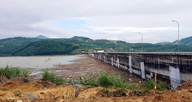 Thủy điện Sông Tranh 2 vận hành xả lũ từ 19h ngày 19-11.