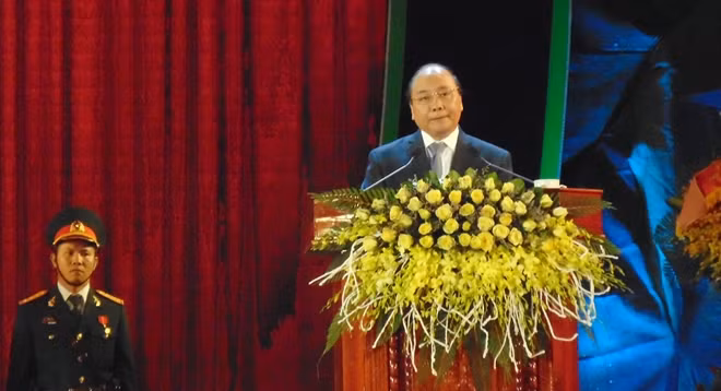 Thủ tướng Nguyễn Xuân Phúc phát biểu tại buổi lễ.