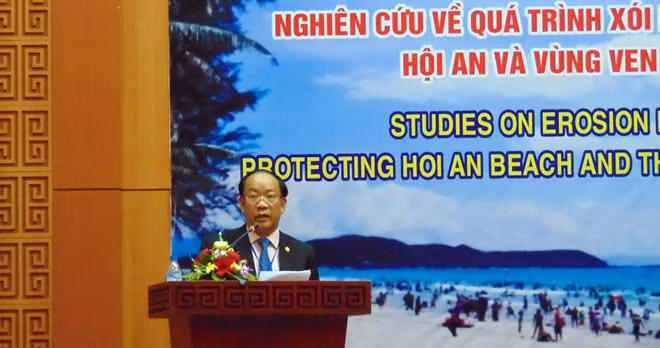 Ông Đinh Văn Thu phát biểu tại hội thảo.