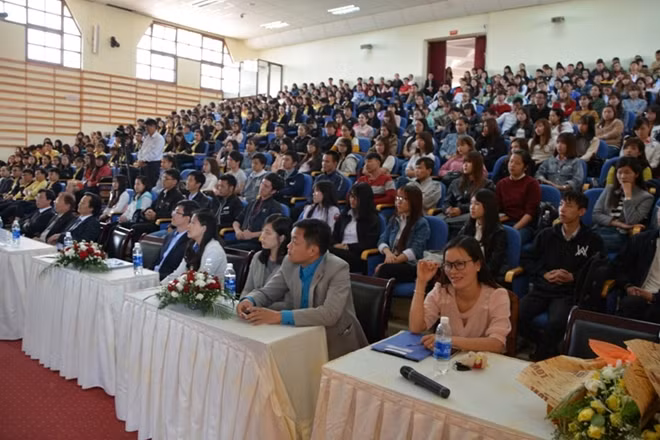 Doanh nhân Hạnh Nguyễn đã chia sẻ những kinh nghiệp thực tế của bản thân ông về khởi nghiệp