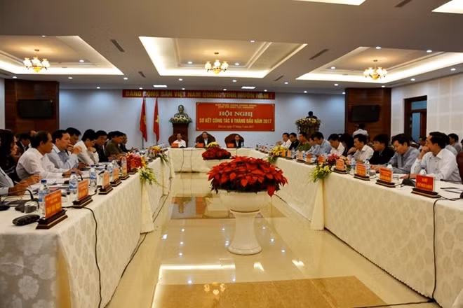 Các đại biểu tham dự hội nghị