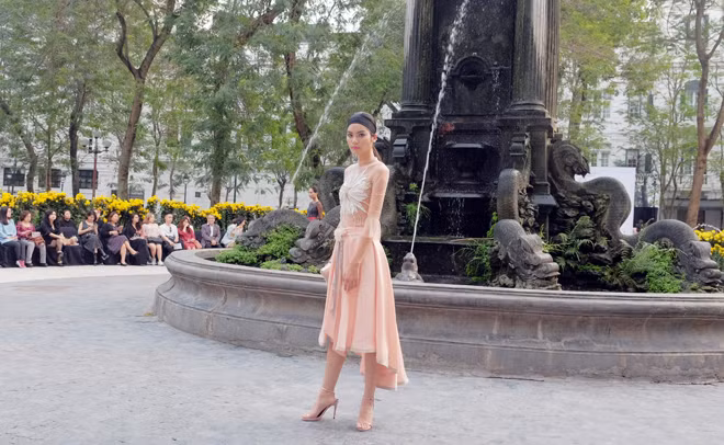 Mẫu thiết kế của Hà Duy. Mẫu thiết kế của Hà Duy.