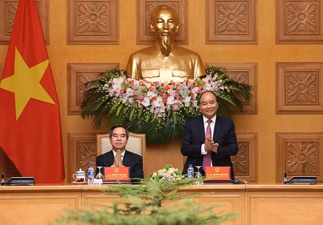 Thủ tướng Nguyễn Xuân Phúc phát biểu tại buổi làm việc.