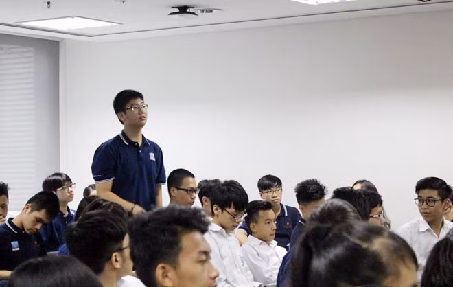 Một số cơ sở giáo dục đang tự xoay xở để cho học sinh được nghỉ học ngày thứ Bảy.