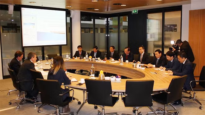Thứ trưởng Nguyễn Văn Thành và đoàn đại biểu BCA làm việc với Ban giám đốc EUROPOL.