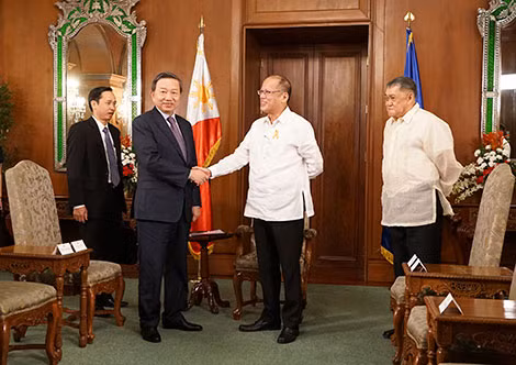 Bộ trưởng Tô Lâm chào xã giao Tổng thống Philipines.