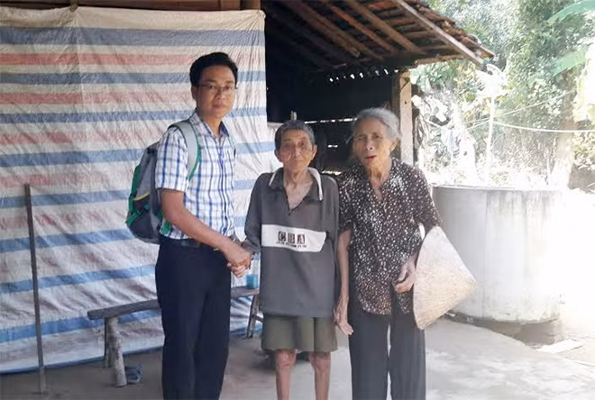 Đại diện JFC Đà Nẵng đến vũng lũ Quảng Bình.