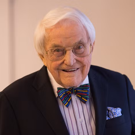 Nhà từ thiện Lewis B. Cullman. Nhà từ thiện Lewis B. Cullman.