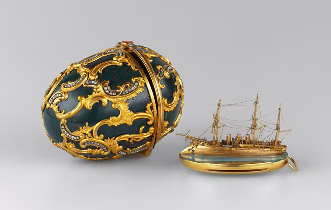 Bộ sưu tập tài sản của các quan chức Ukraina bao gồm cả những chiếc trứng châu báu Fabergé.