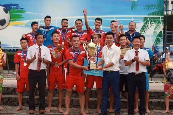 Nhà vô địch Khánh Hòa dính nghi vấn dàn xếp xin điểm ở giải bóng đá bãi biển VĐQG 2019. Ảnh: T.P.
