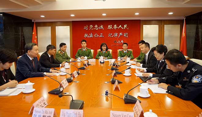 Bộ trưởng Tô Lâm cũng đã tới thăm trường Đại học CAND Trung Quốc..