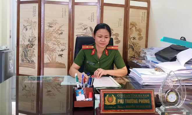 Thiếu tá Nguyễn Thị Hoài Nam. Thiếu tá Nguyễn Thị Hoài Nam.