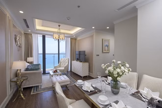 Phòng khách hiện đại và tinh tế với gam màu trang nhã.