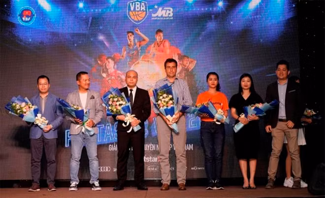 Lễ công bố mùa giải mới – giải bóng rổ chuyên nghiệp Việt Nam VBA by MB 2019.
