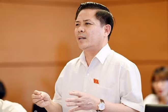 Bộ trưởng Bộ Giao thông vận tải Nguyễn Văn Thể.