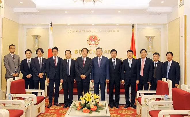 Bộ trưởng Tô Lâm; Đại sứ Umeda Kunio cùng các đại biểu.
