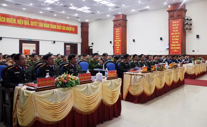 Đại biểu tham dự hội nghị.