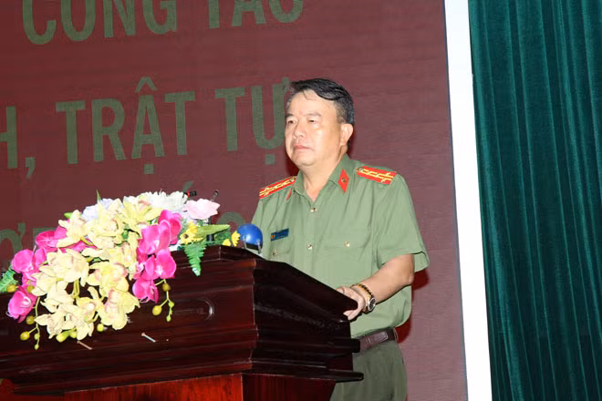 Đại tá Nguyễn Văn Trung Giám đốc Công an tỉnh phát biểu tại Hội nghị tổng kết công tác đảm bảo ANTT Đại lễ Vesak Liên hợp quốc 2019.