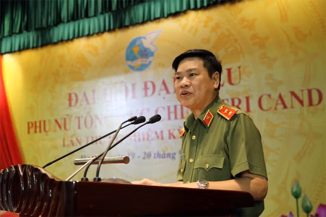 Trung tướng Nguyễn Xuân Mười phát biểu chỉ đạo tại phiên họp trù bị. Trung tướng Nguyễn Xuân Mười phát biểu chỉ đạo tại phiên họp trù bị.