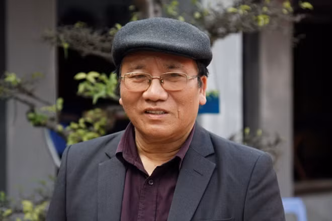 Nhà thơ, Phó Chủ tịch Hội nhà văn Việt Nam Trần Đăng Khoa.