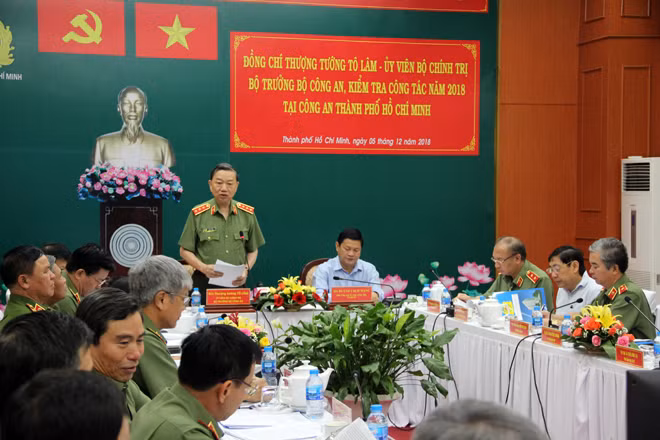 Bộ trưởng Tô Lâm phát biểu chỉ đạo tại buổi làm việc.
