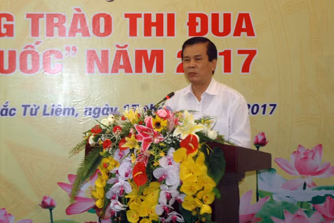 Đồng chí Lê Văn Thư, Bí thư quận ủy Bắc Từ Liêm phát biểu tại Hội nghị