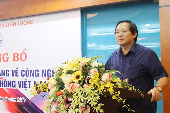 Bộ trưởng Bộ TT&TT Trương Minh Tuấn phát biểu tại Lễ công bố Sách Trắng CNTT-TT năm 2017.