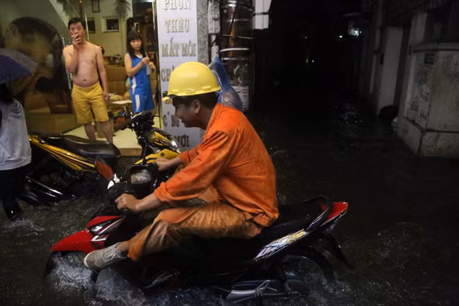 Phố Vũ Trọng Phụng.