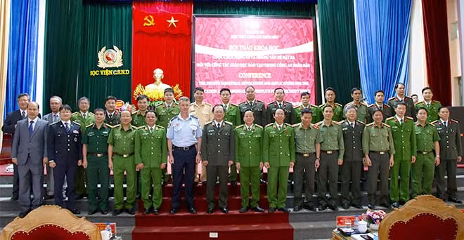 Các đại biểu tham dự Hội thảo. Các đại biểu tham dự Hội thảo.