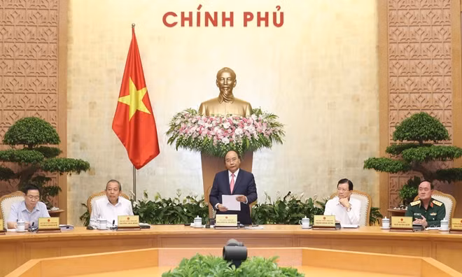 Thủ tướng Nguyễn Xuân Phúc phát biểu tại Phiên họp Chính phủ thường kỳ tháng 7-2018. Ảnh: TTXVN