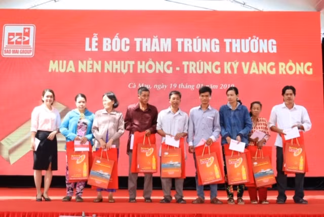 Dịp này, Chương trình “Sao Mai ăn Tết với người nghèo” có tổng trị giá gần 2 tỷ đồng đã được khởi động tại Cà Mau.