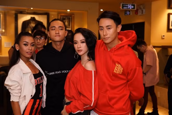 "Glee Việt Nam" là bộ phim remake thảm bại vì có nhiều yếu tố văn hóa Âu Mỹ không phù hợp với khán giả Việt.