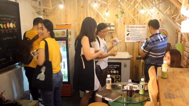 Cửa hàng tự phục vụ ở Hà Nội. Cửa hàng tự phục vụ ở Hà Nội.