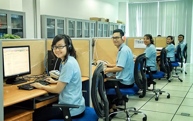 Tổng cục Hải quan sẽ tập trung vào các doanh nghiệp sản xuất có lượng tờ khai lớn, giá trị nộp thuế lớn, có đủ khả năng về tài chính. Tổng cục Hải quan sẽ tập trung vào các doanh nghiệp sản xuất có lượng tờ khai lớn, giá trị nộp thuế lớn, có đủ khả năng về tài chính.
