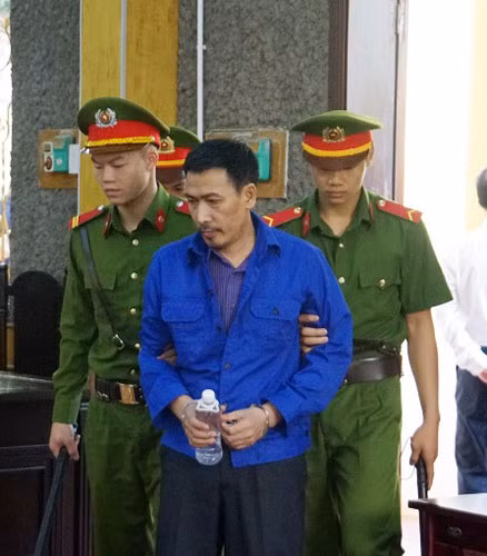 Bị cáo Đặng Hữu Thuỷ. Bị cáo Đặng Hữu Thuỷ.