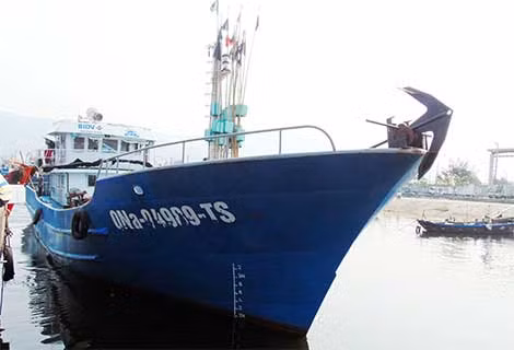 Một tàu đánh bắt xa bờ của ngư dân tỉnh Quảng Nam được đóng mới theo Nghị định 67.
