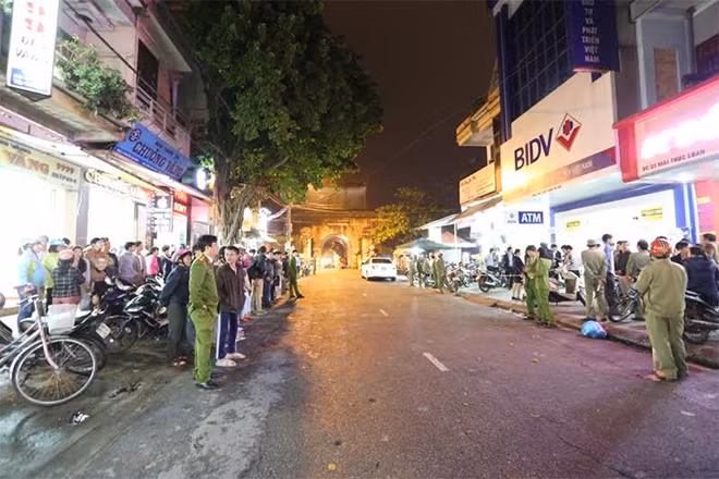 Hiện trường vụ cướp. Hiện trường vụ cướp.