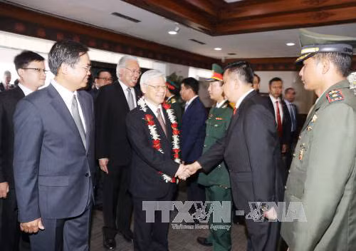Việt Nam và Indonesia chính thức thiết lập quan hệ ngoại giao từ năm 1955 trên nền tảng quan hệ truyền thống tốt đẹp được Chủ tịch Hồ Chí Minh và Tổng thống Sukarno xây dựng và vun đắp. (Ảnh: TTXVN)