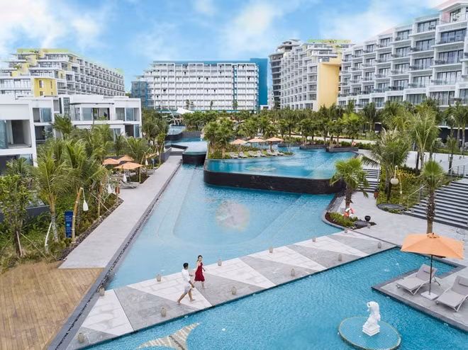 Bãi Kem tuyệt đẹp với quần thể nghỉ dưỡng 5 sao