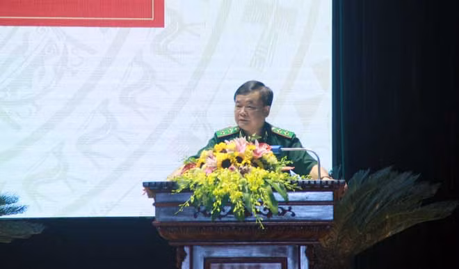 Trung tướng Hoàng Xuân Chiến, Ủy viên Trung ương Đảng, Ủy viên Quân ủy Trung ương, Tư lệnh BĐBP, phát biểu tại Hội nghị.