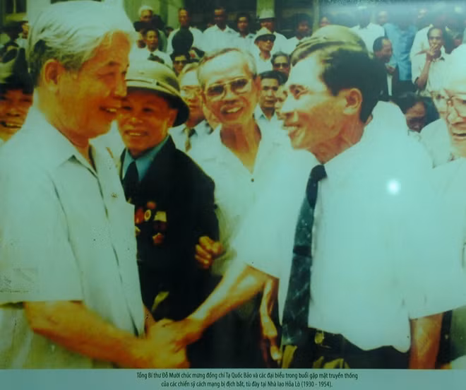 Lần gặp lại đồng chí Ðỗ Mười của ông Bảo.