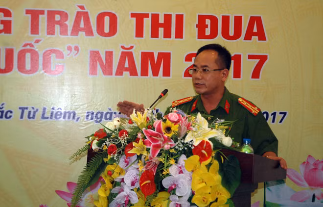 Đại tá Nguyễn Thanh Tùng, Trưởng CAQ Bắc Từ Liêm - Cụm trưởng Cụm thi đua số 6 năm 2017 điều hành thảo luận