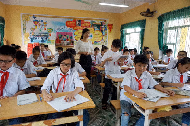 Khi đưa quyền con người vào giảng dạy, giáo viên và học sinh sẽ hiểu sâu sắc quyền và bổn phận của mình, để mỗi ngày đến trường là một ngày vui.