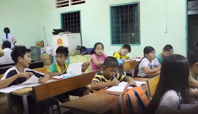 Lớp học của anh Thắng.