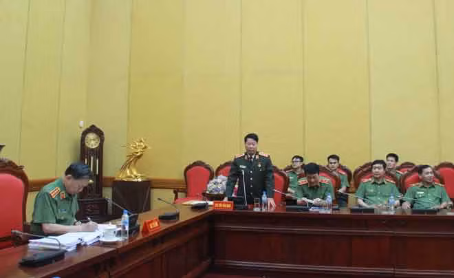 Thứ trưởng Bùi Văn Nam phát biểu tại buổi lễ.